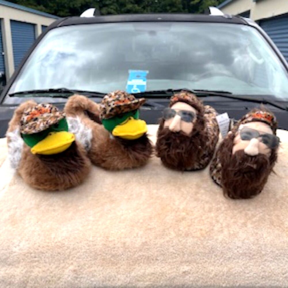 Size 10-11 {One Size Fits Most} . Duck Dynasty Ducks & Uncle Si Slippers Bundle